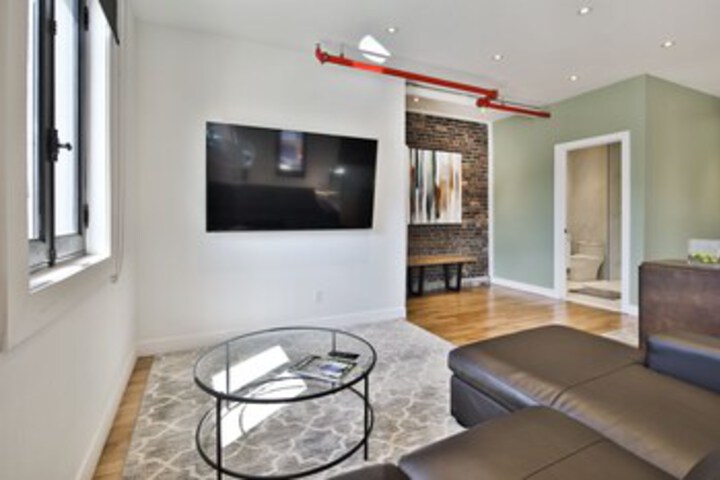Room 15 of 74