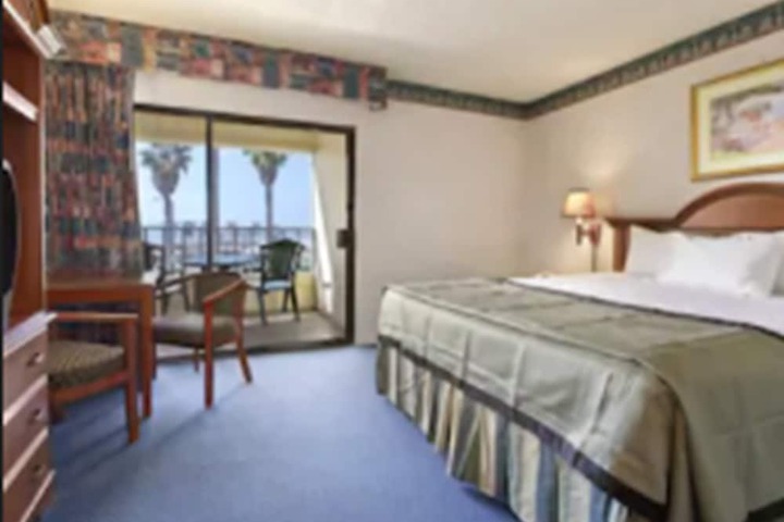 Beach/ocean view