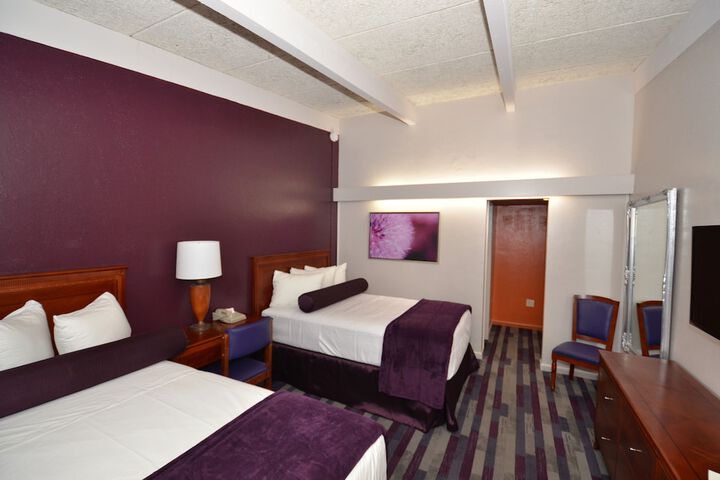 Double Double Room (1 of 7)