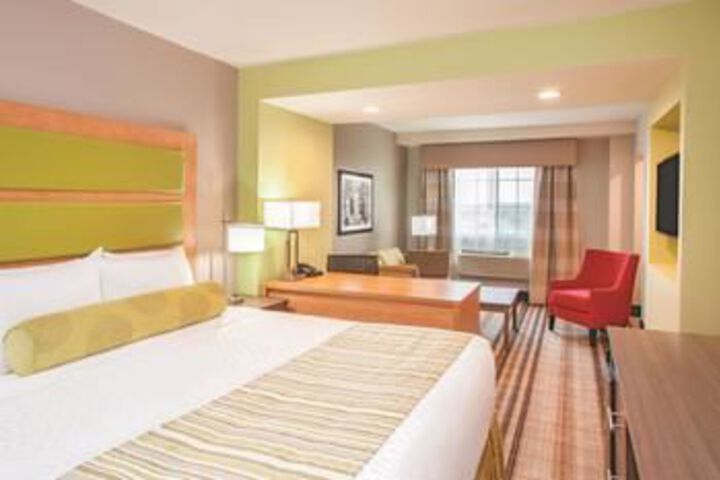 Room 48 of 68