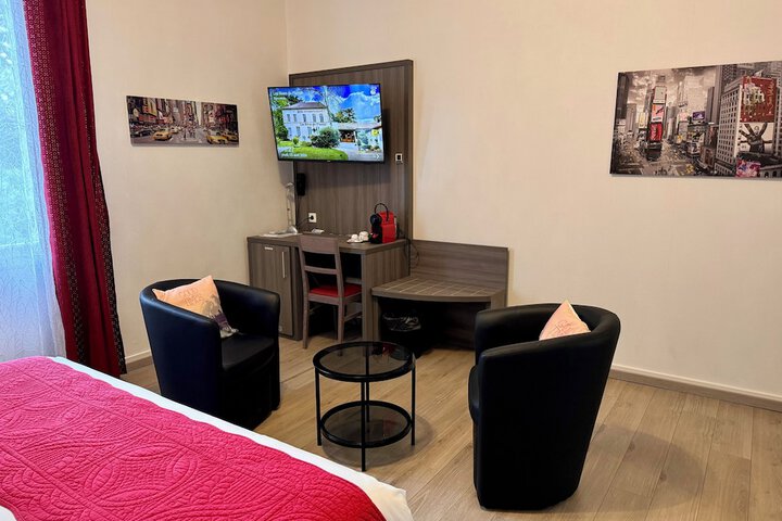 Room 10 of 41