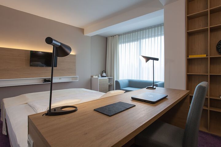 Room 19 of 58
