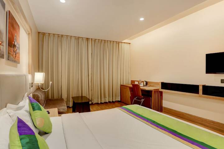 Room 29 of 48