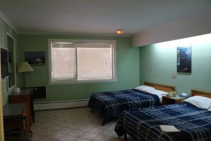 Room 28 of 54