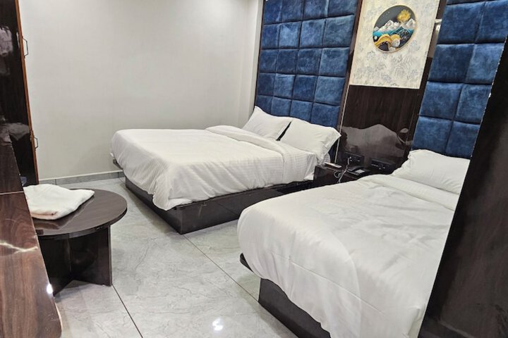 Room 17 of 51