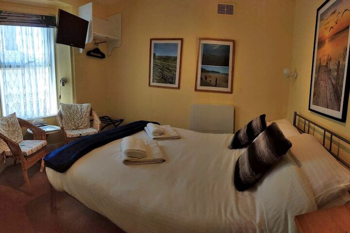 Room 15 of 51