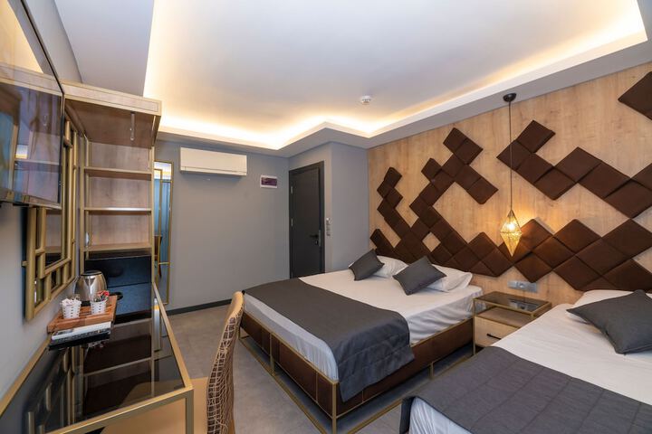 Room 13 of 45