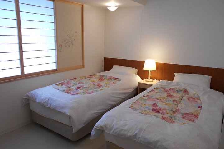 Room 5 of 30