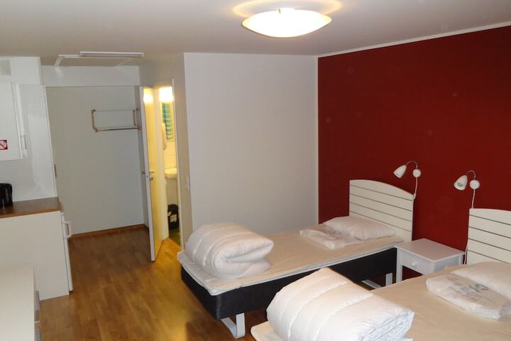 Room 5 of 45