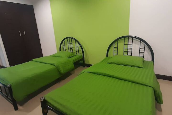 Room 7 of 17