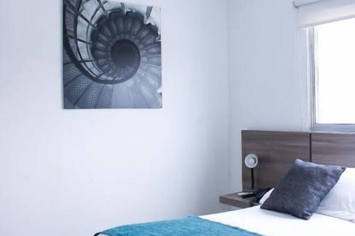 Room 6 of 44