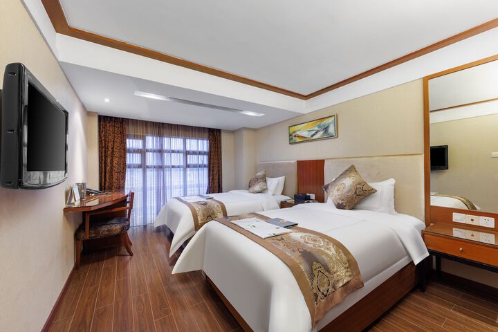 Room 3 of 41