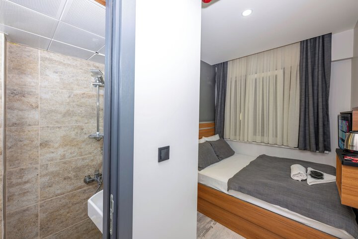 Room 26 of 41