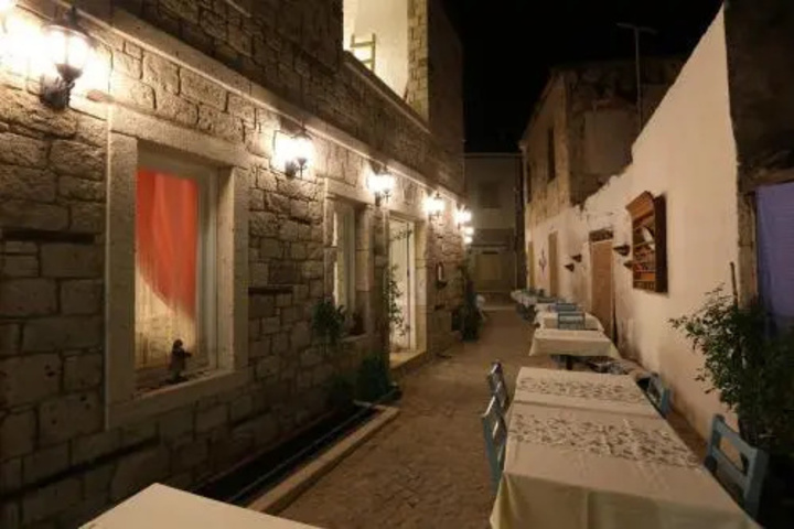 Aladya Taş Otel