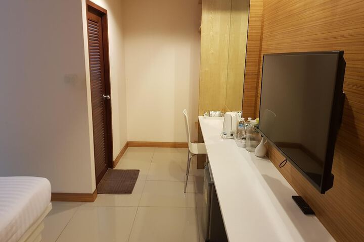 Room 18 of 56