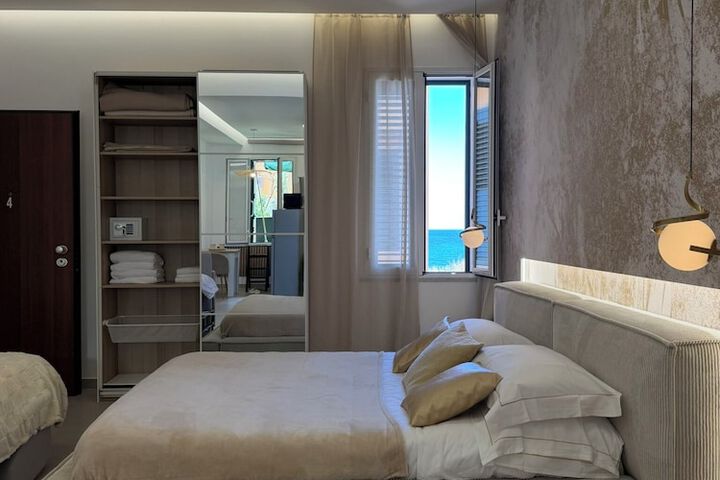 Room 48 of 90