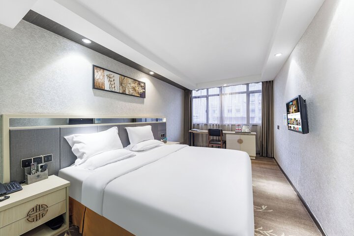 Room 20 of 53