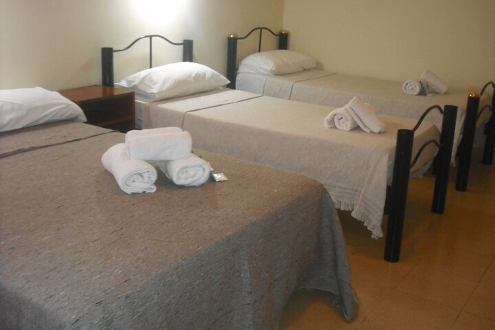 Room 13 of 34