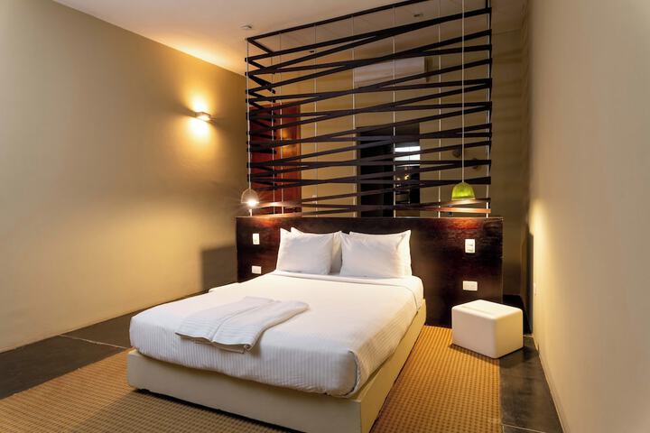 Room 3 of 17