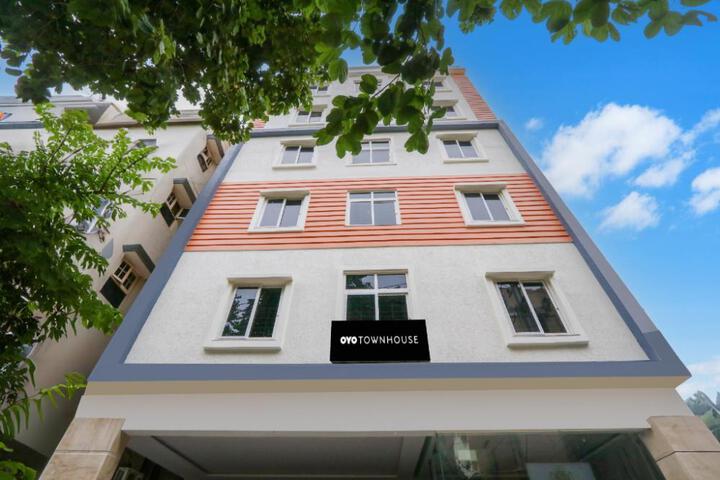 Super Townhouse Sri Nirvana Grand