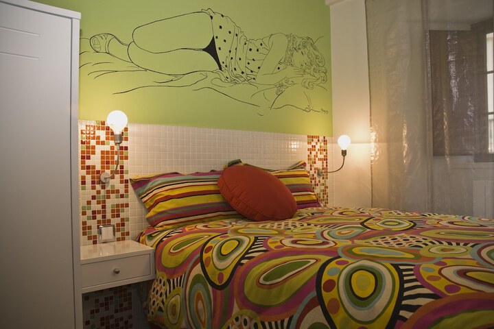 Room 8 of 26