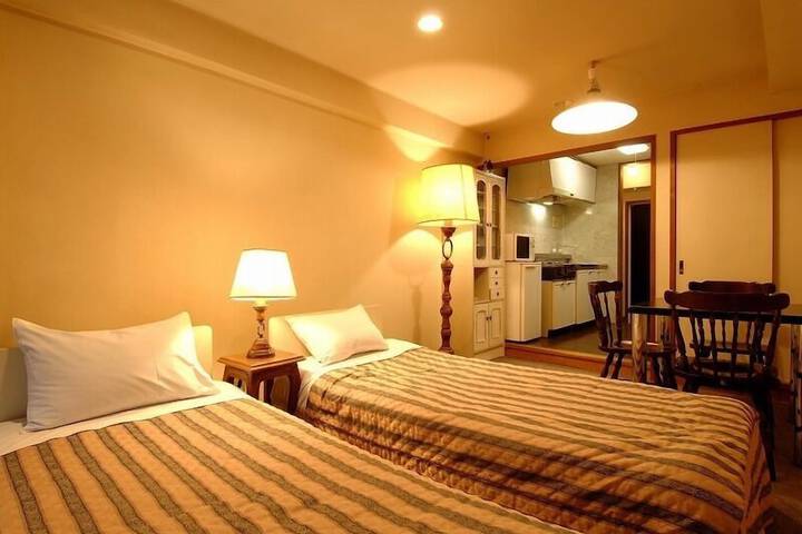 Room 9 of 50