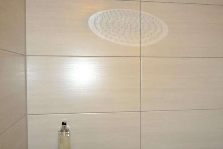 Room 18 of 28