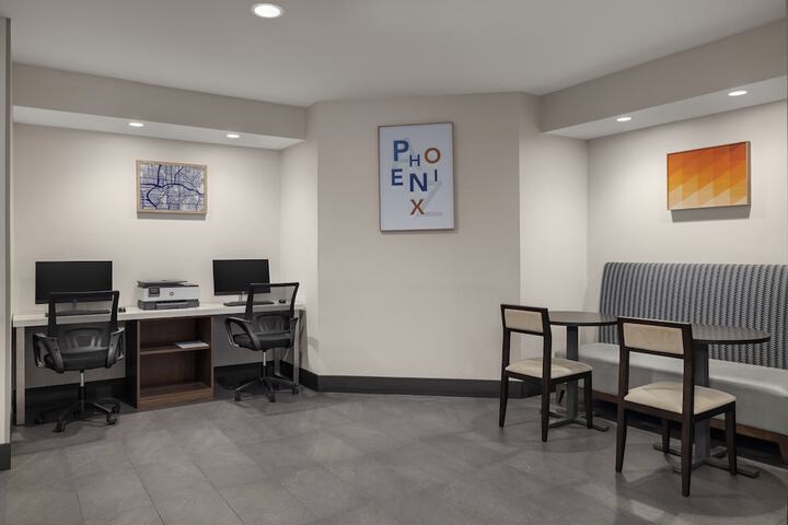 Business Center 44 of 49