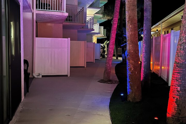 Hotel Exterior 59 of 79