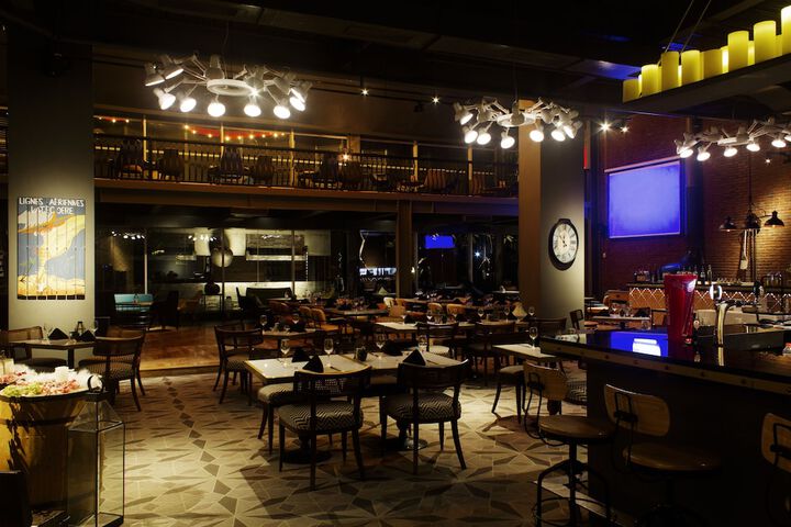 Lounge 62 of 70