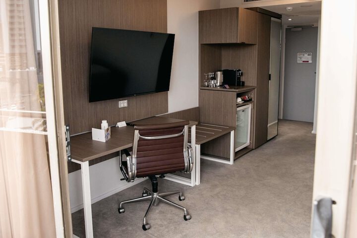 Room 37 of 150