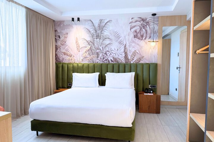 Room 21 of 87