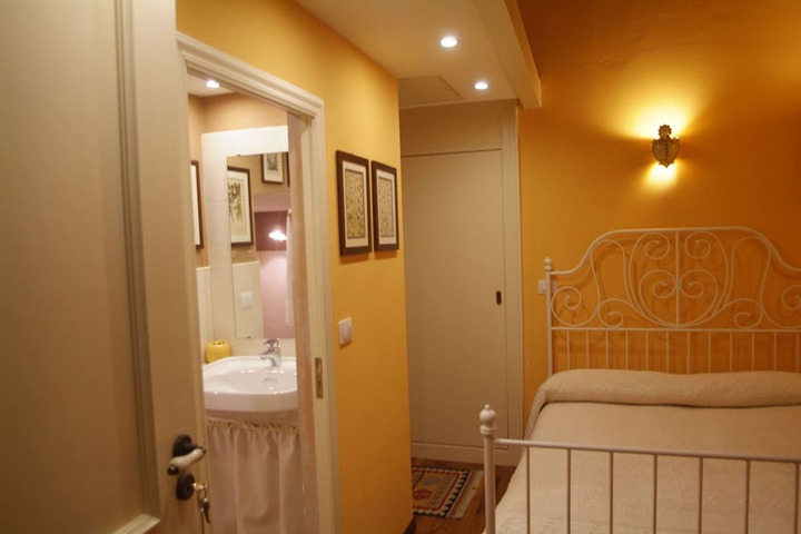 Room 6 of 29