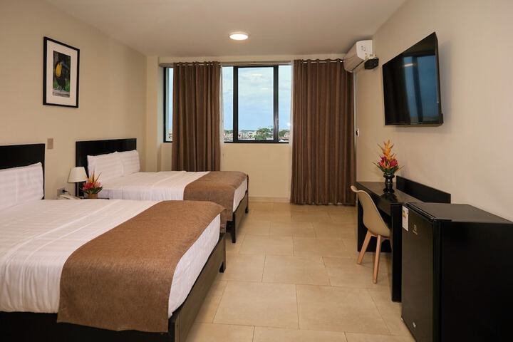 Room 20 of 33