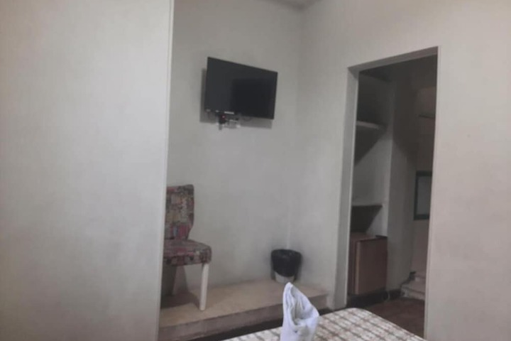 Room 12 of 88