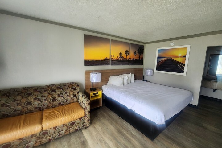 1 King Bed (11 of 31)