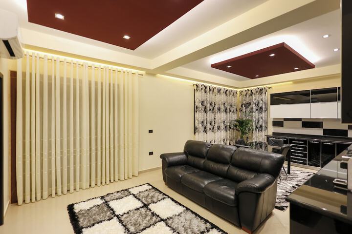 Room 25 of 33