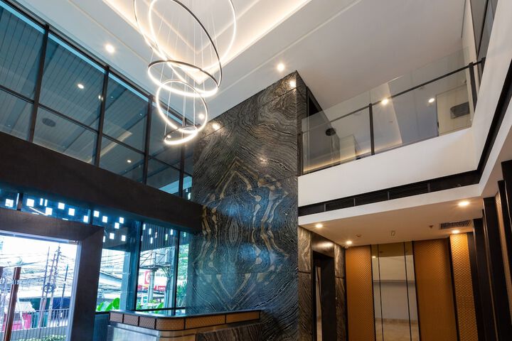 Guest Lobby
