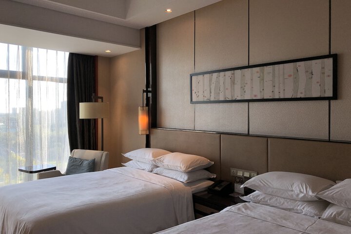 Room 30 of 65