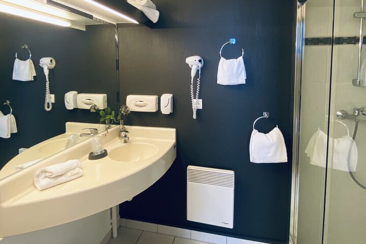 Room 45 of 72