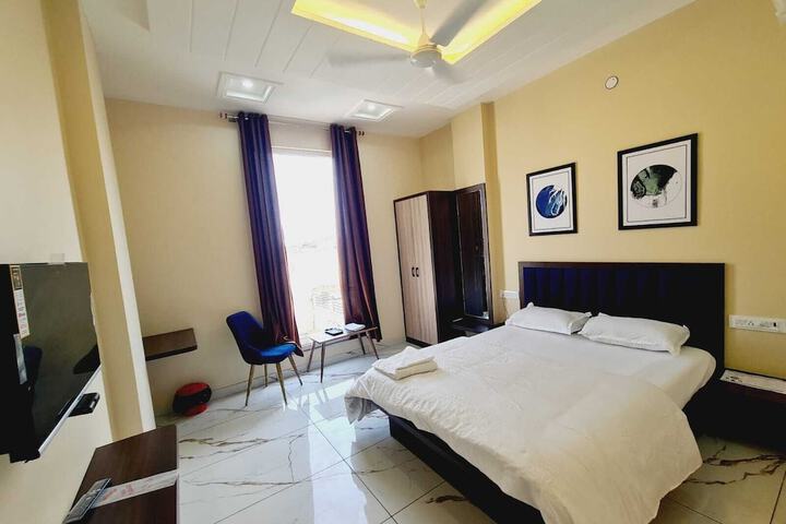 Room 22 of 39