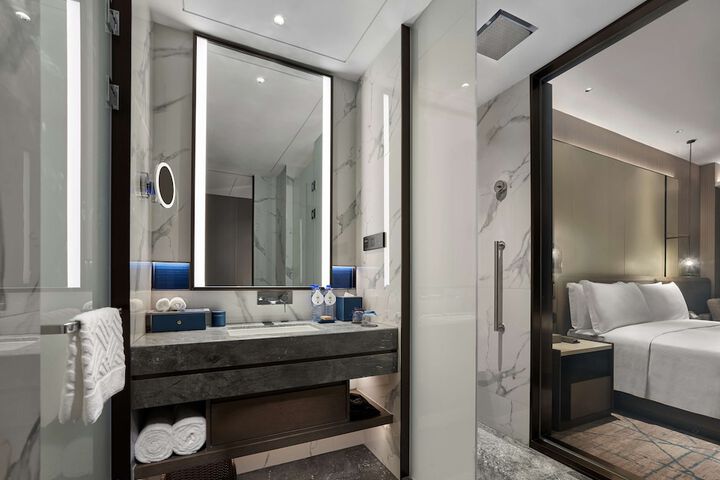 Room 20 of 63