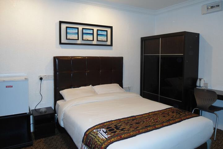 Room 16 of 42