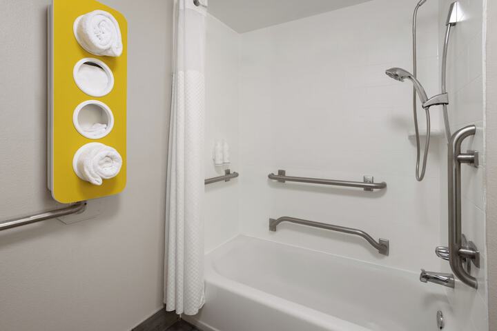 1 King Bed Mobility Accessible (9 of 11)