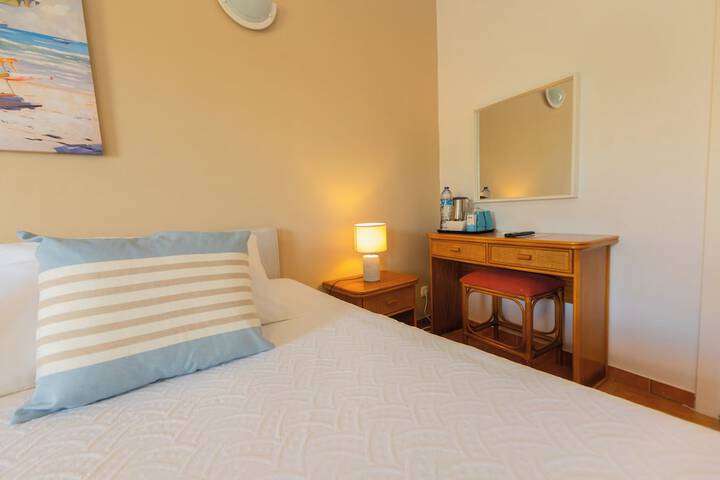 Room 19 of 65