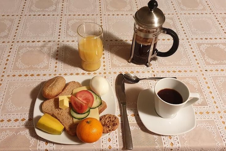 Breakfast/Coffee Service 30 of 48