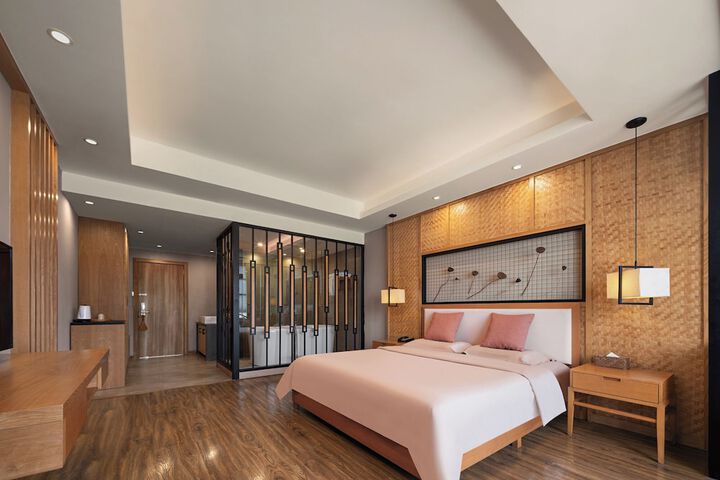 Room 42 of 184