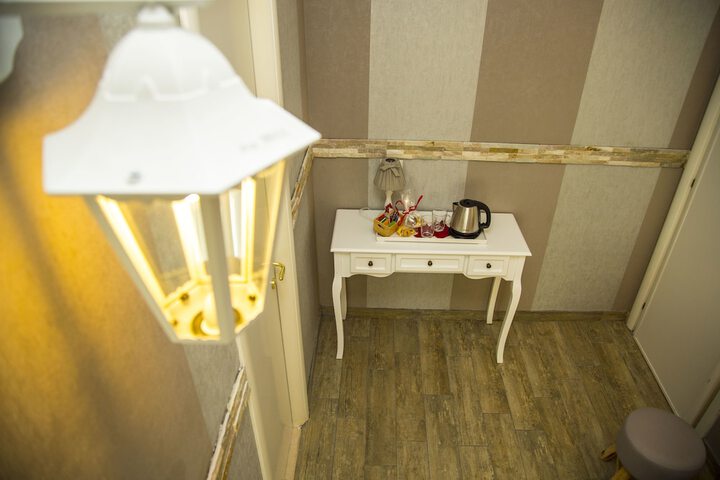Room 9 of 54