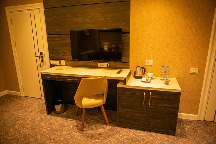 Room 15 of 52