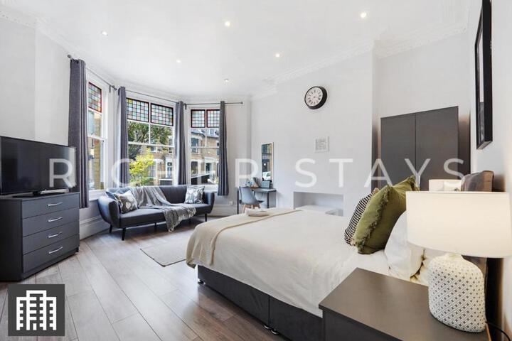 Hackney Guest Rooms